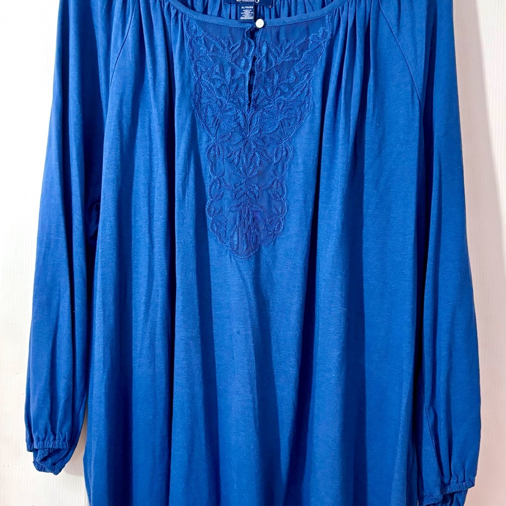 Chaps XL blue knit top